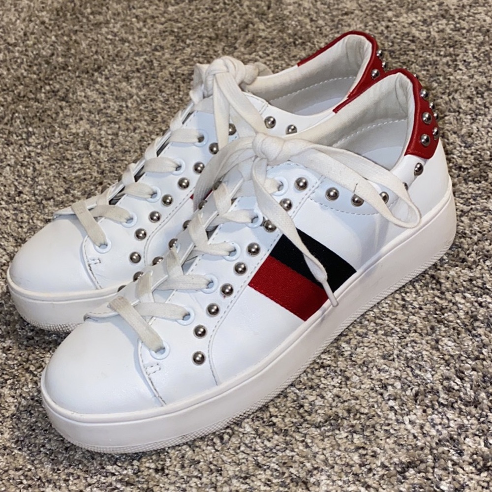 Steve Madden Sneakers